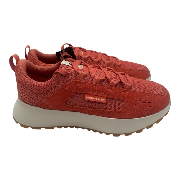 Athletic_Shoes